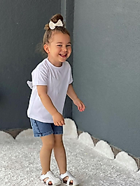Likralı Beyaz Renk Kısa Kot Kombin